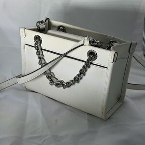 Karl Lagerfeld White Leather Shoulder Bag with Silver Chain